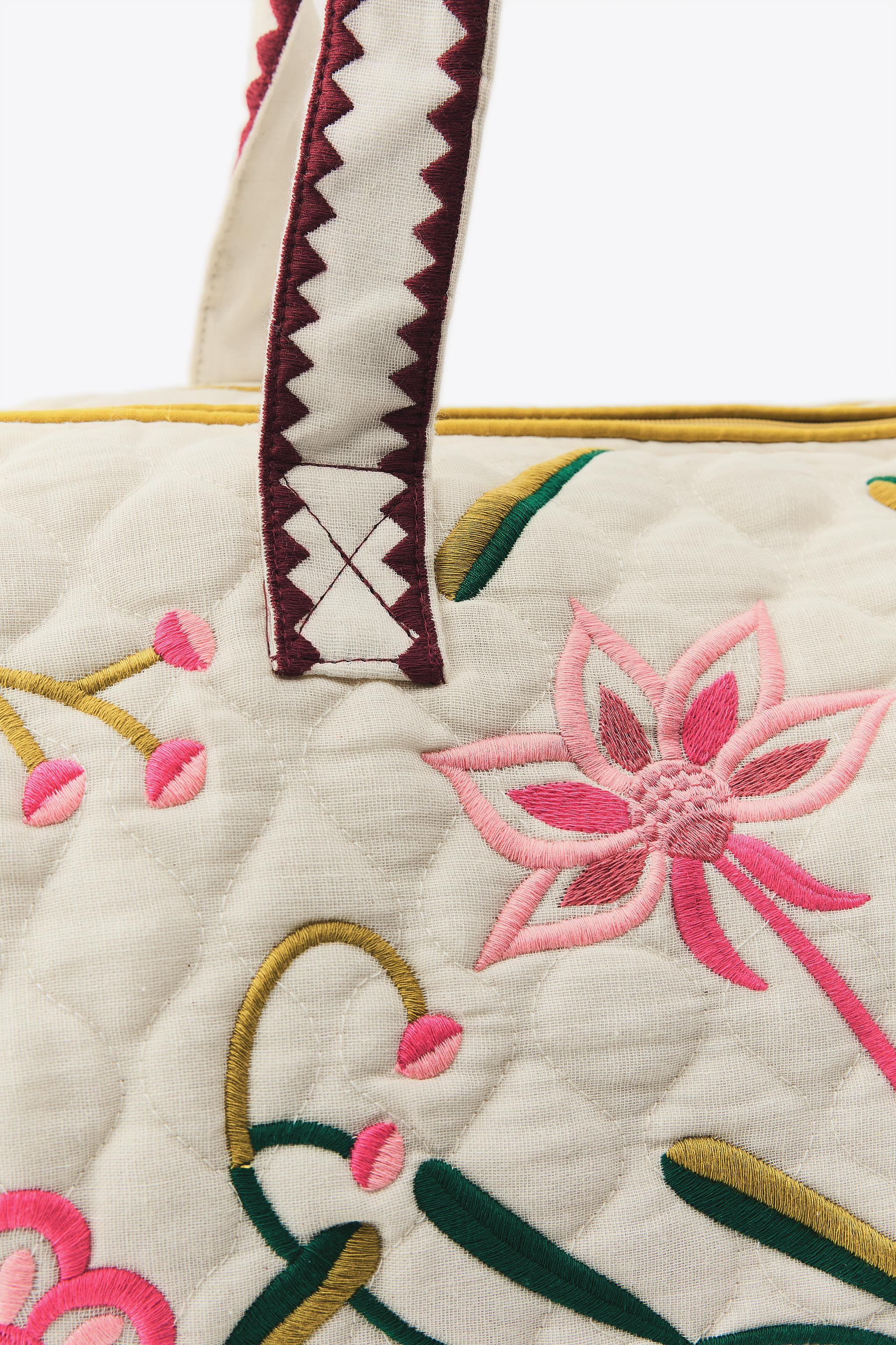 CONTRAST EMBROIDERY QUILTED BAG - Ecru | ZARA United States