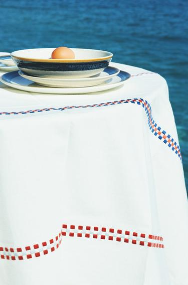 SHOP THE LOOK - Blanco / Verde de Zara - Imagen 0