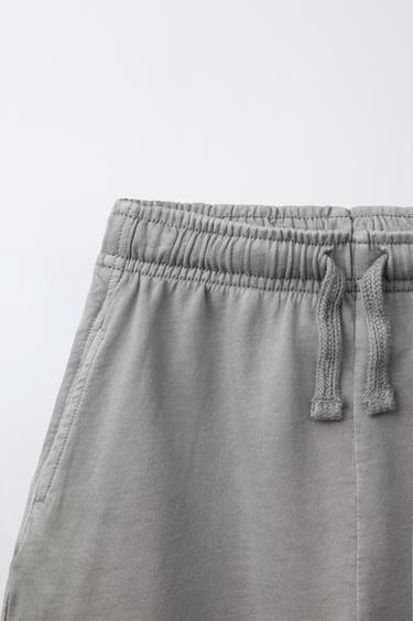 ENSEMBLE TEINT EN PIÈCE T-SHIRT ET BERMUDA IMPRIMÉ - Gris anthracite de Zara - Image 5