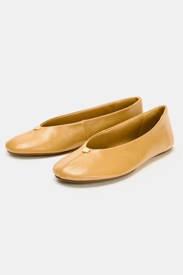 LEATHER BALLET FLATS WITH METAL DETAIL - Caramel Brown by Zara - Image 3