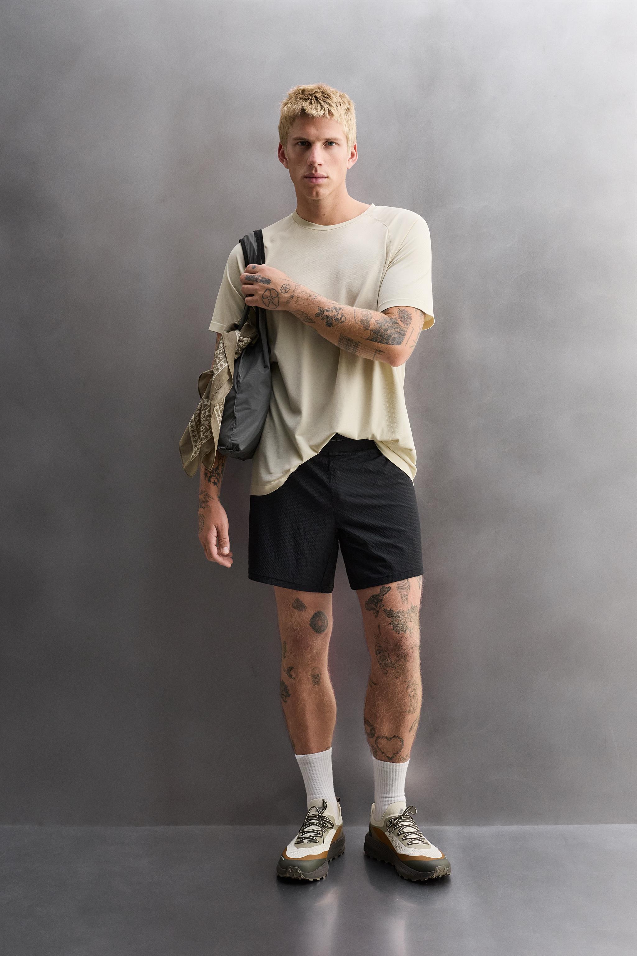 その他 TA SEAMLESS TECHNICAL T-SHIRT - Oyster-white | ZARA United States