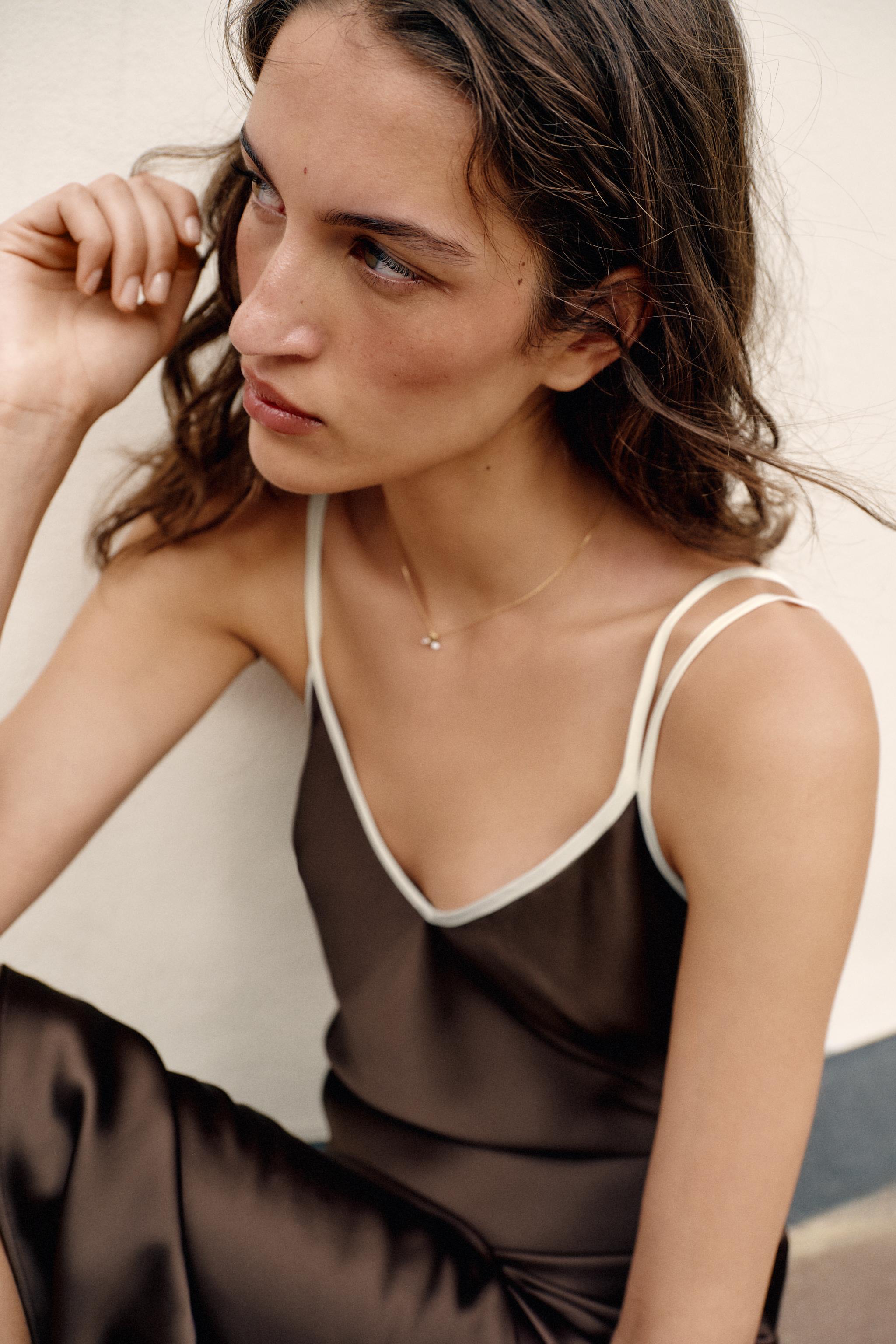CONTRAST TRIM SATIN MIDI DRESS