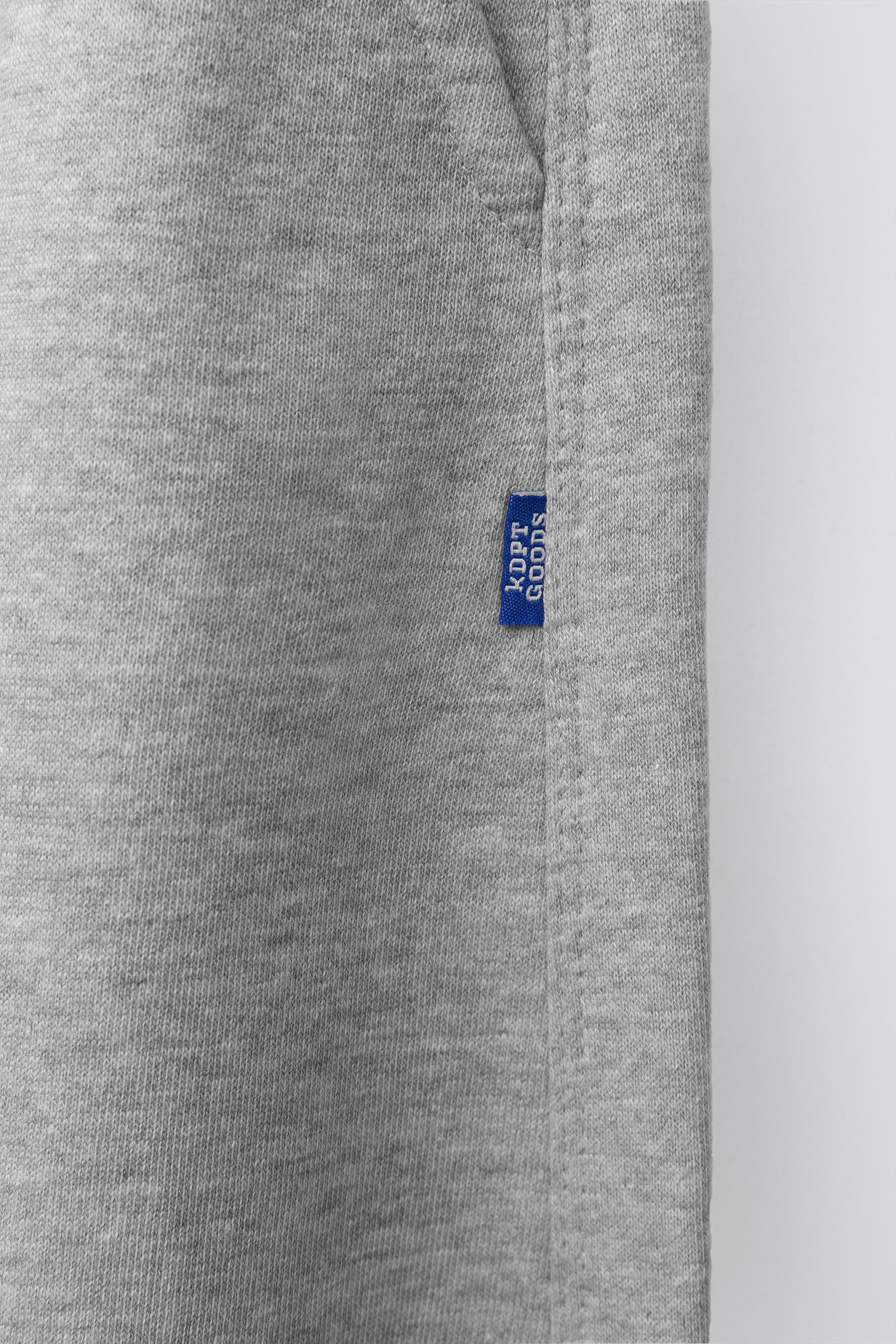PANTALON EN MOLLETON COUPE BARREL