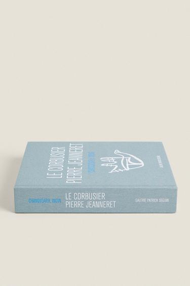 LIVRE LE CORBUSIER PIERRE JEANNERET - Bleu clair de Zara - Image 1