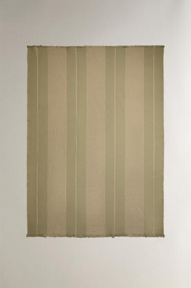 マルチパーパス ストライプ ブランケットライトグリーン0Zaraのマルチパーパス ストライプ ブランケット - ライトグリーン - 画像 0