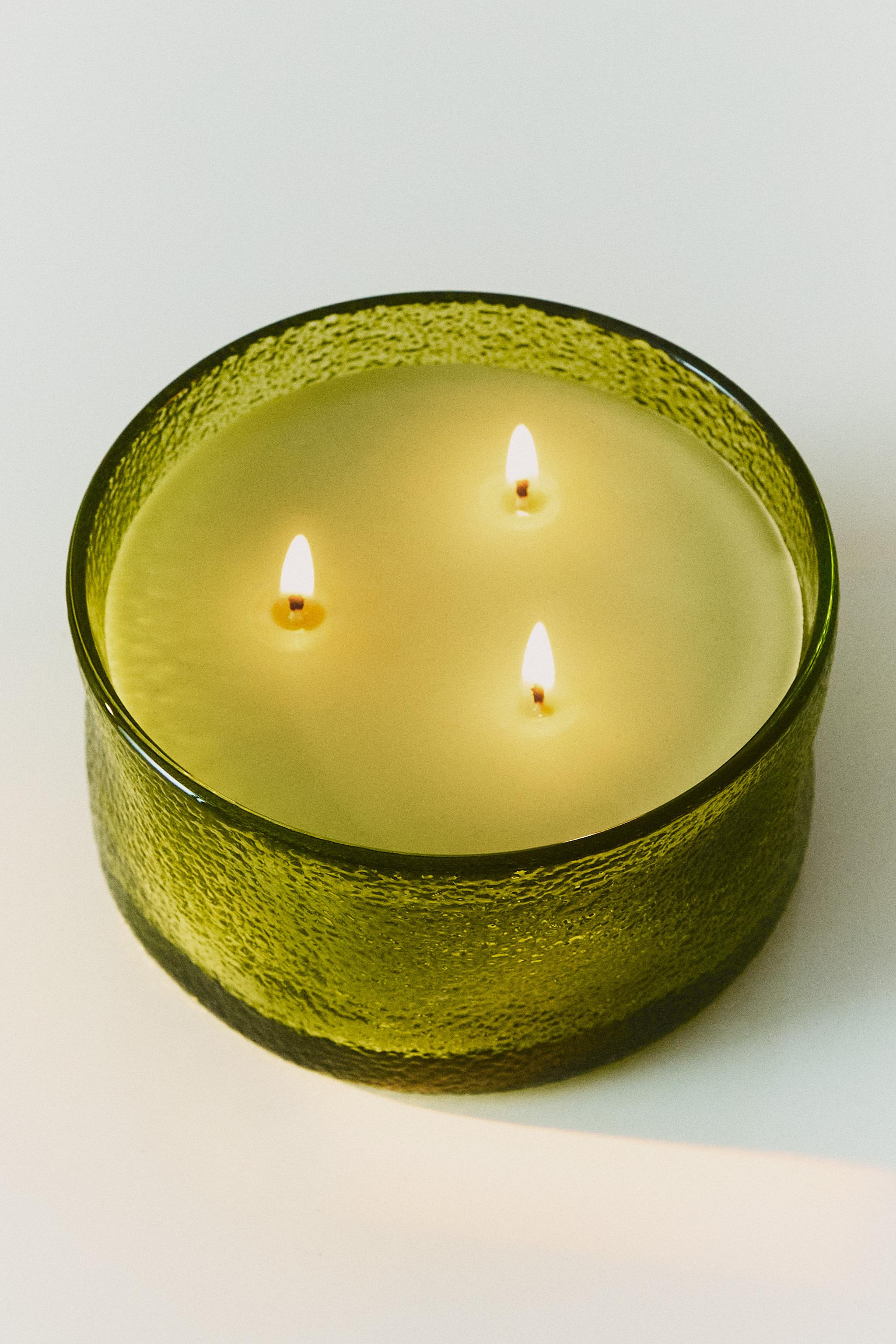 (500 G) BERGAMOT & SANDALWOOD SCENTED CANDLE