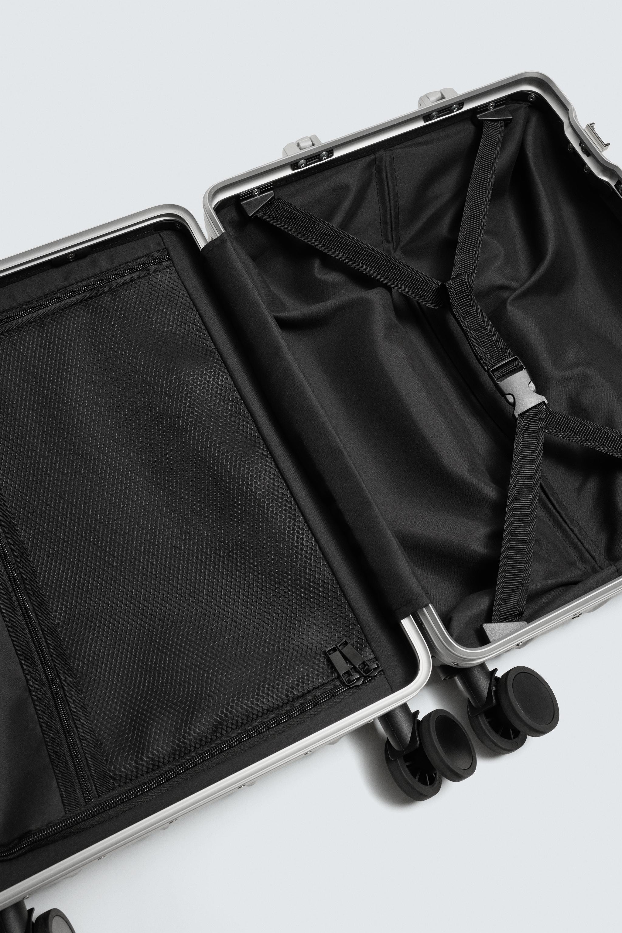 VALISE DE VOYAGE