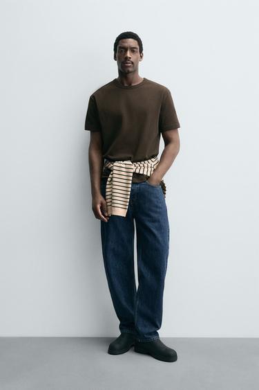 HEAVYWEIGHT BASIC BINDING T-SHIRT - Chocolate by Zara