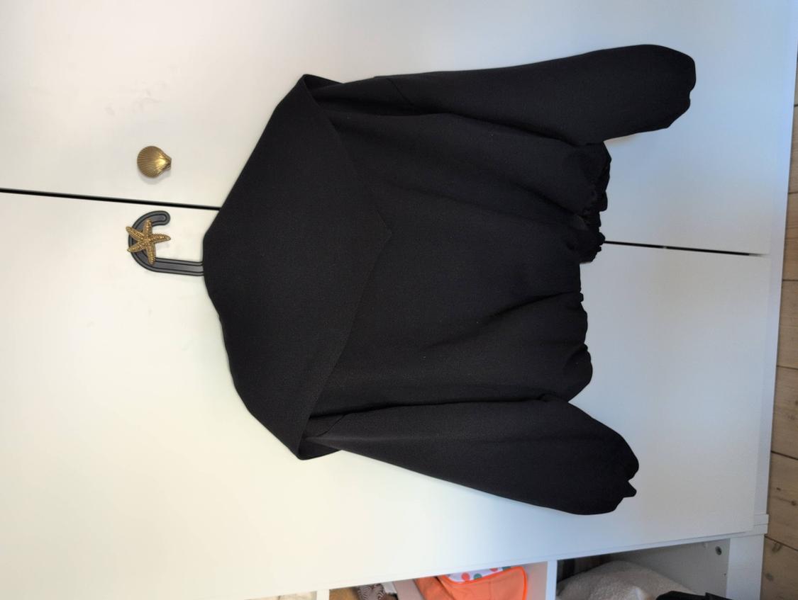 BOMBER JACKET WITH DETACHABLE SCARF - Image 2