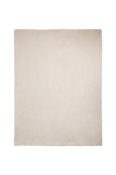 PLAID FOURRURE - Beige clair de Zara