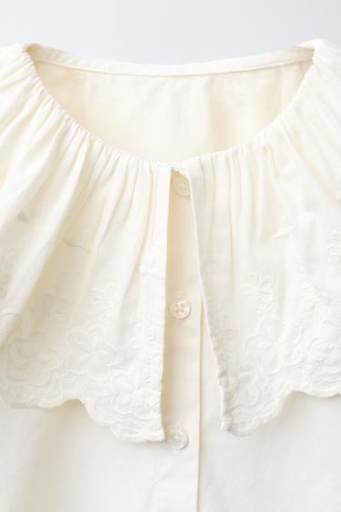 BLOUSE À COL CLAUDINE BRODÉE - Écru clair de Zara - Image 2