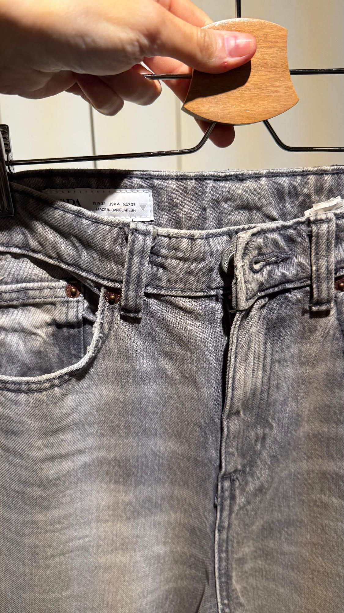 TRF MOM FIT HIGH-WAIST JEANS - Image 3