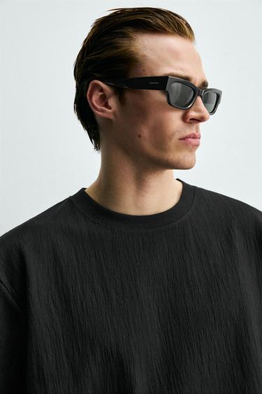 RELAXED FIT TEXTURED T-SHIRT - Black by Zara