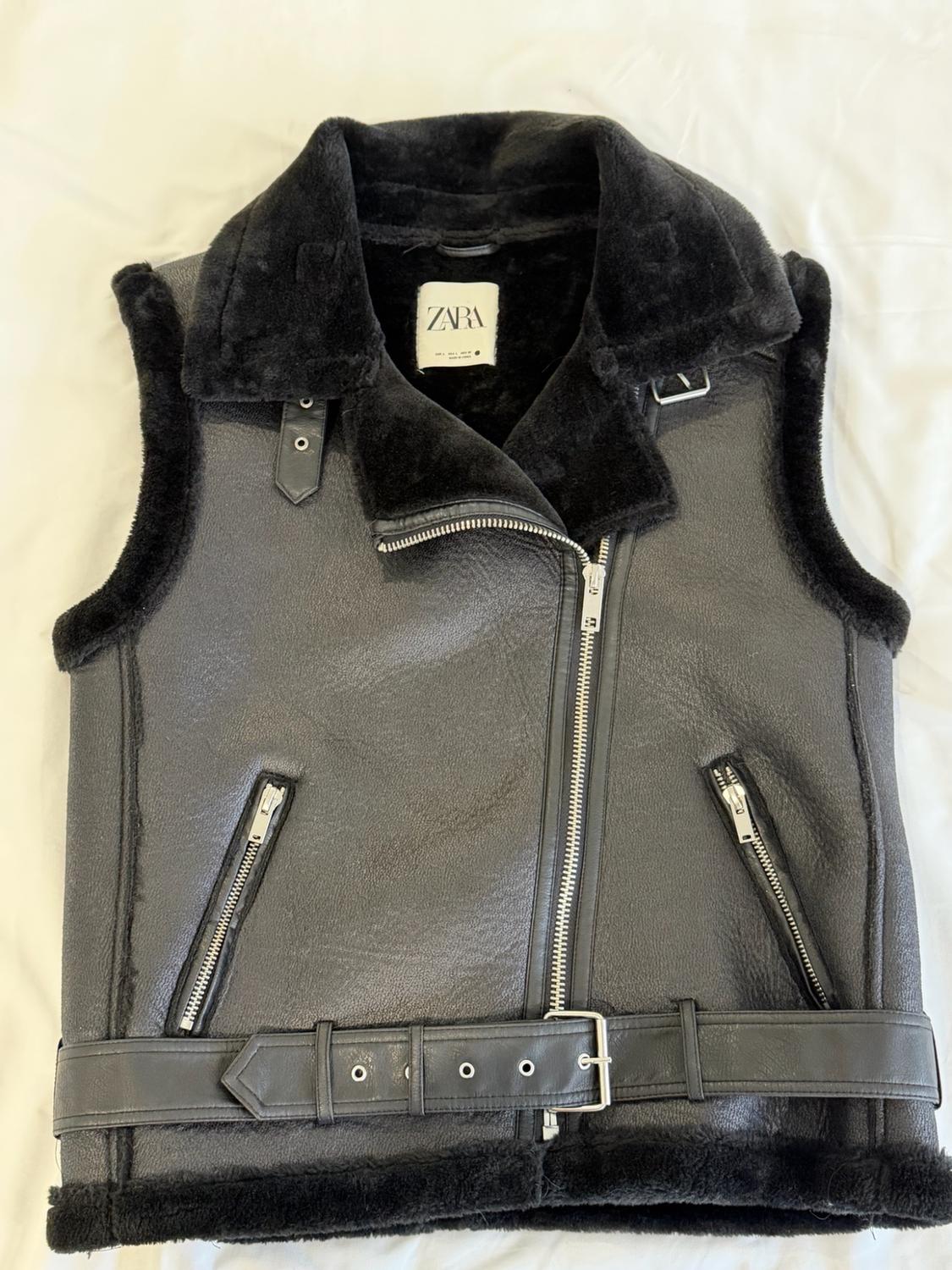 DOUBLE SIDED VEST - Image 2
