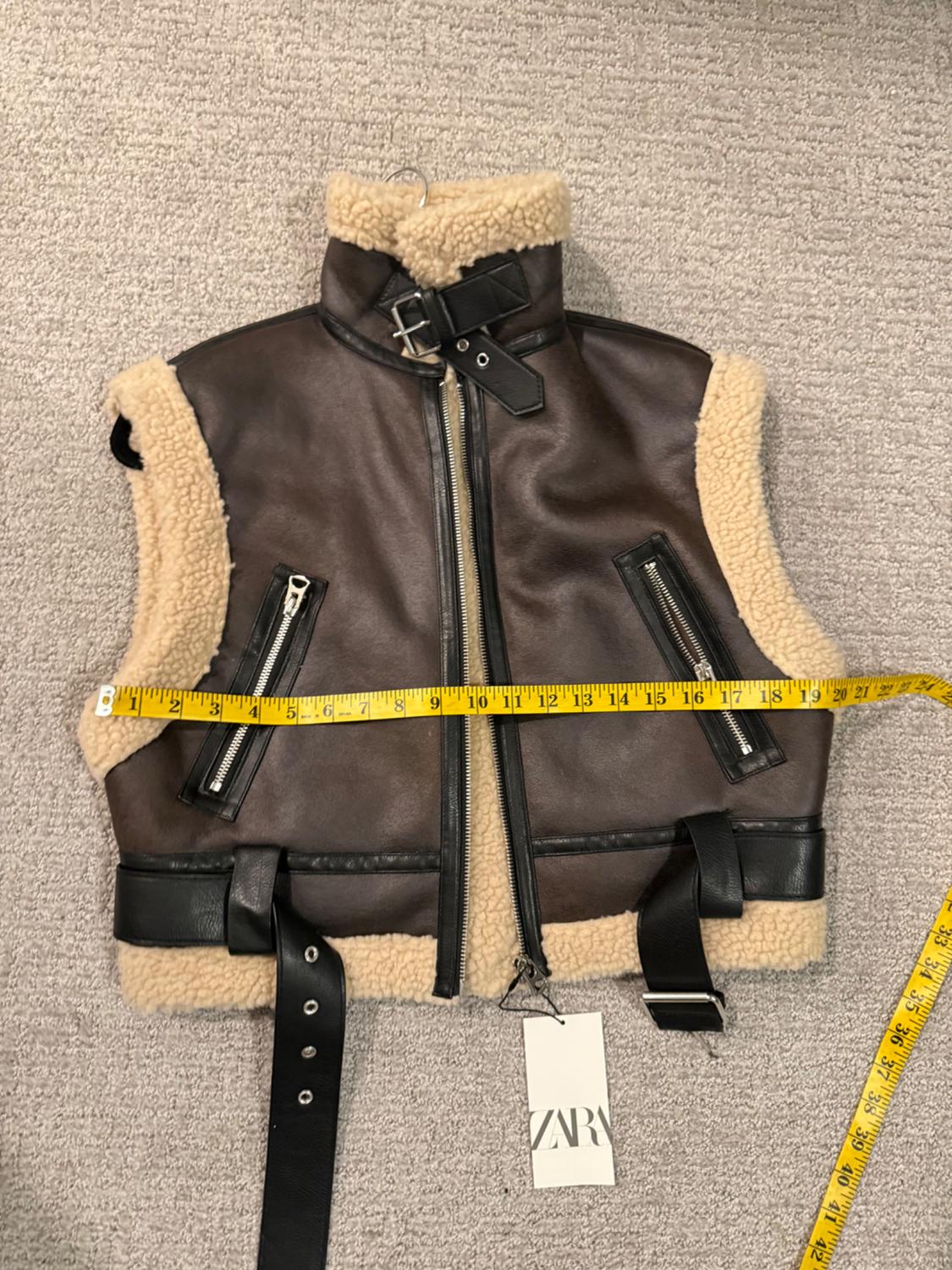 CROPPED DOUBLE FACED VEST - Image 3