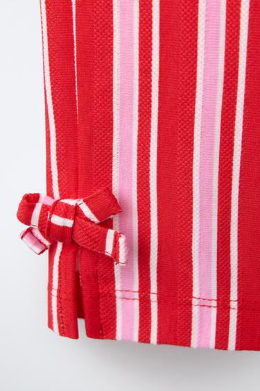 PANTALON STRUCTURÉ À RAYURES ET LACETS - Rouge vif de Zara - Image 4