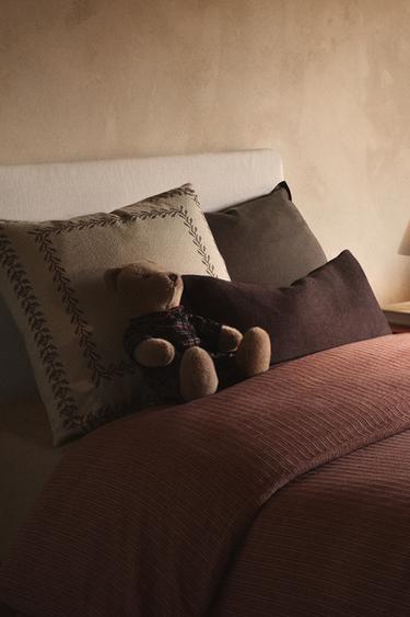 CHILDREN'S STRIPED CHRISTMAS DUVET COVER - Red by Zara