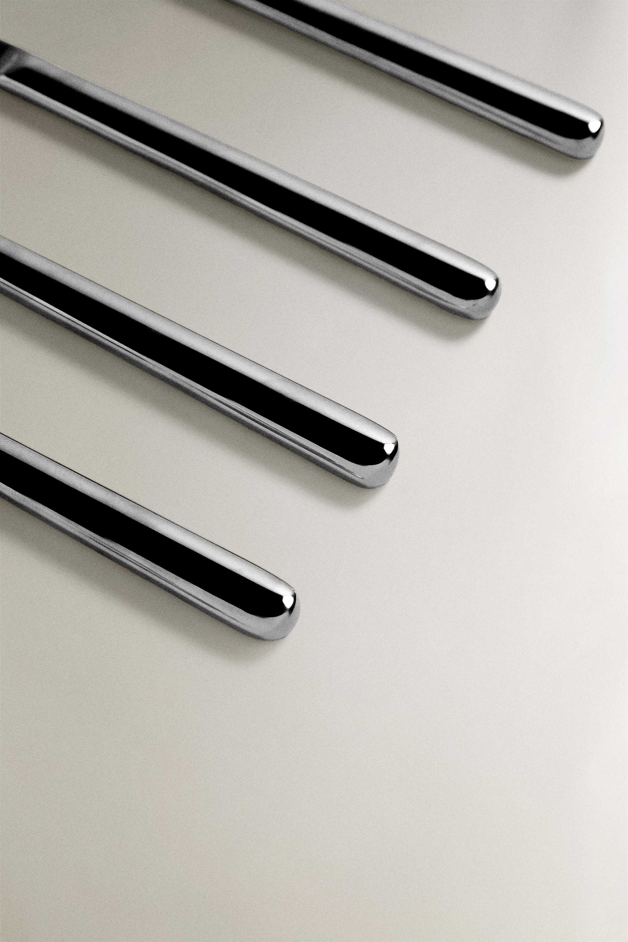 PACK OF SHINY STEEL KNIVES (PACK OF 4) — Multicolored