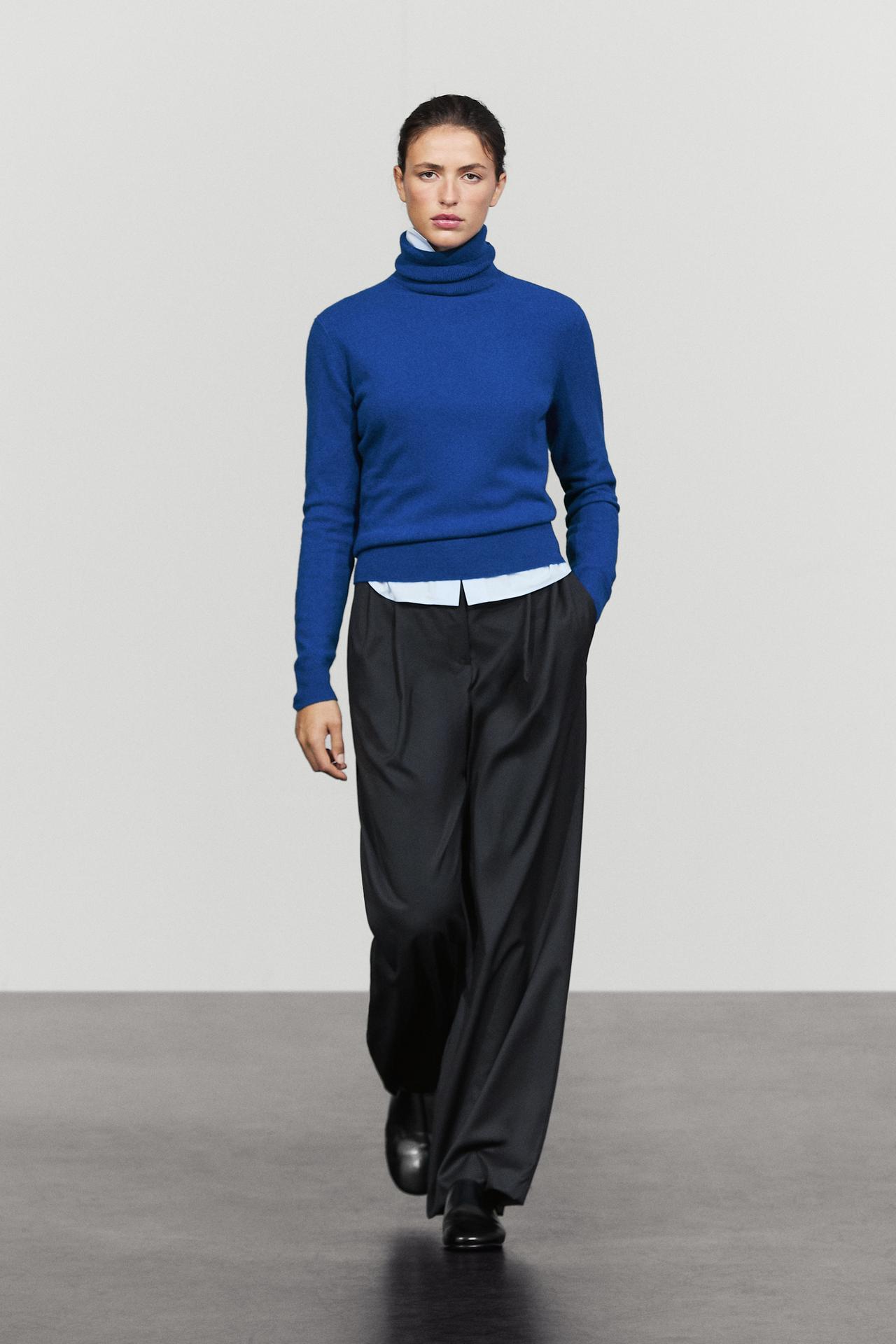 Wool blend knit turtleneck sweater — Bluish