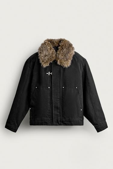 PADDED JACKET WITH FAUX FUR COLLAR AND FROG FASTENING - Black by Zara