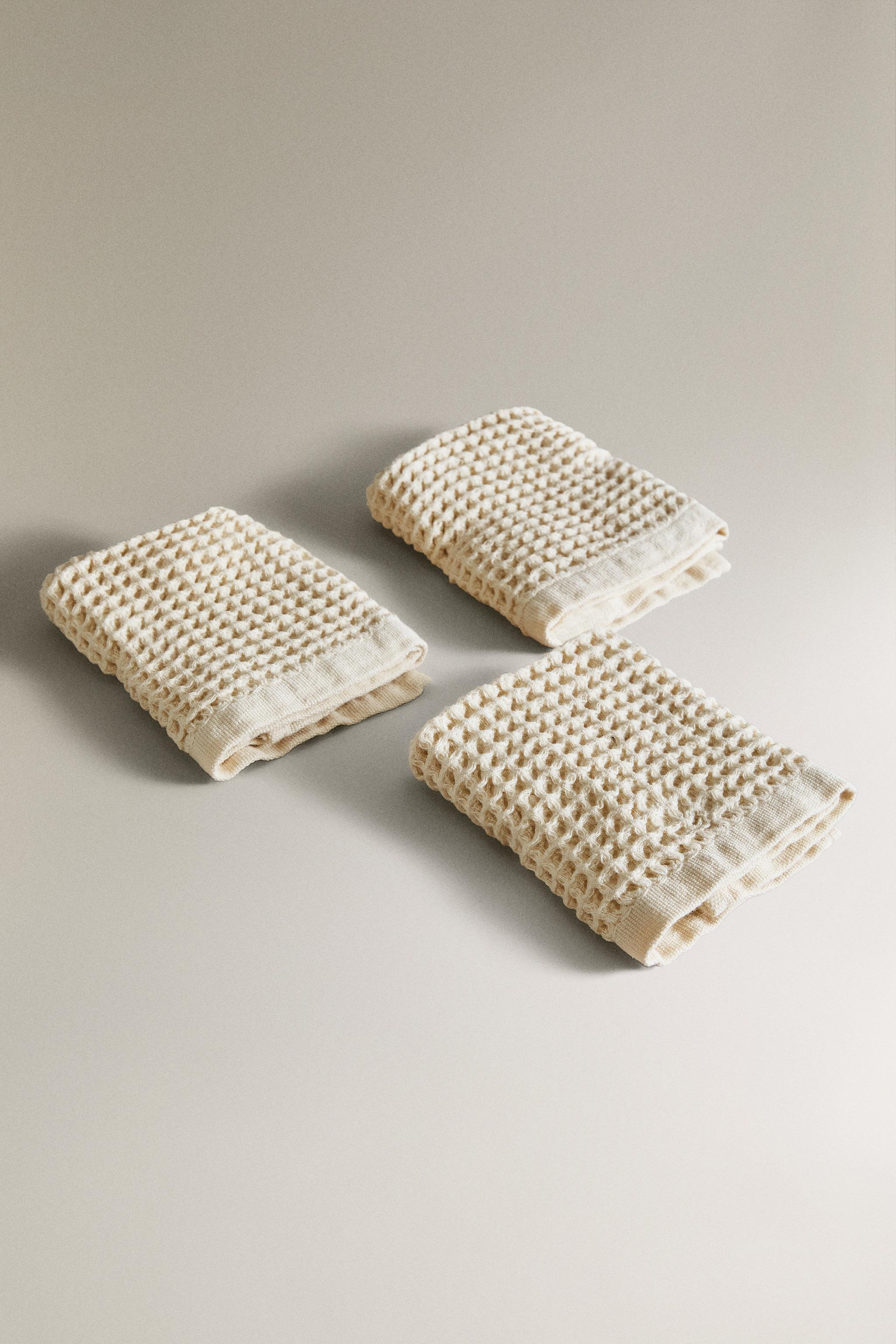 WAFFLE COTTON HAND TOWEL (PACK OF 3) — Light beige