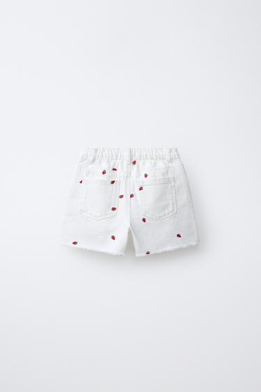 SHORT EN SERGÉ MOM FIT BRODERIES FRAISES CASA LAWA X ZARA KIDS - Écru de Zara - Image 1