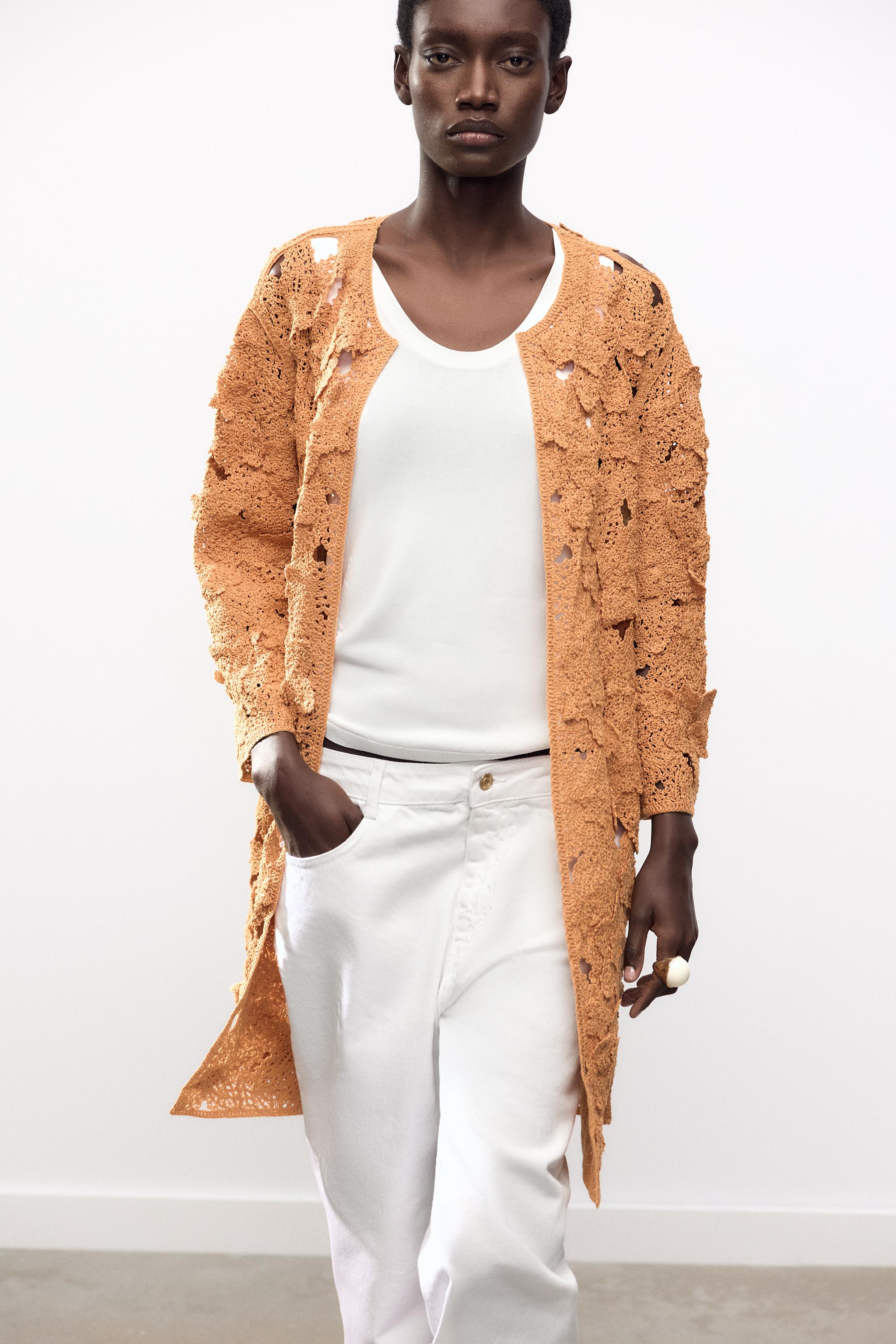 MANTEAU OUVERT EN MACRAMÉ