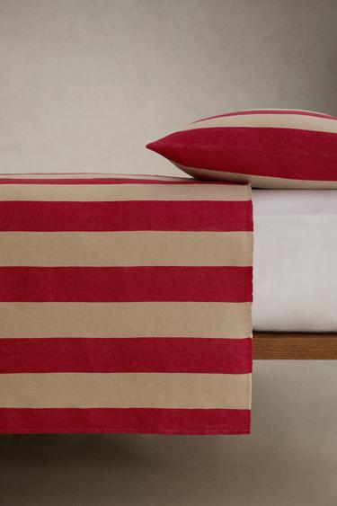 COUVRE-LIT LIN RAYURES | KATHARINE POLE - Rouge de Zara - Image 2