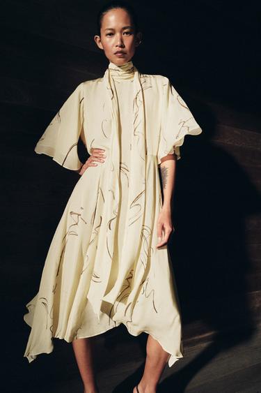 VESTIT ESTAMPAT AMB LLAÇOS ZW COLLECTION - Groc de Zara