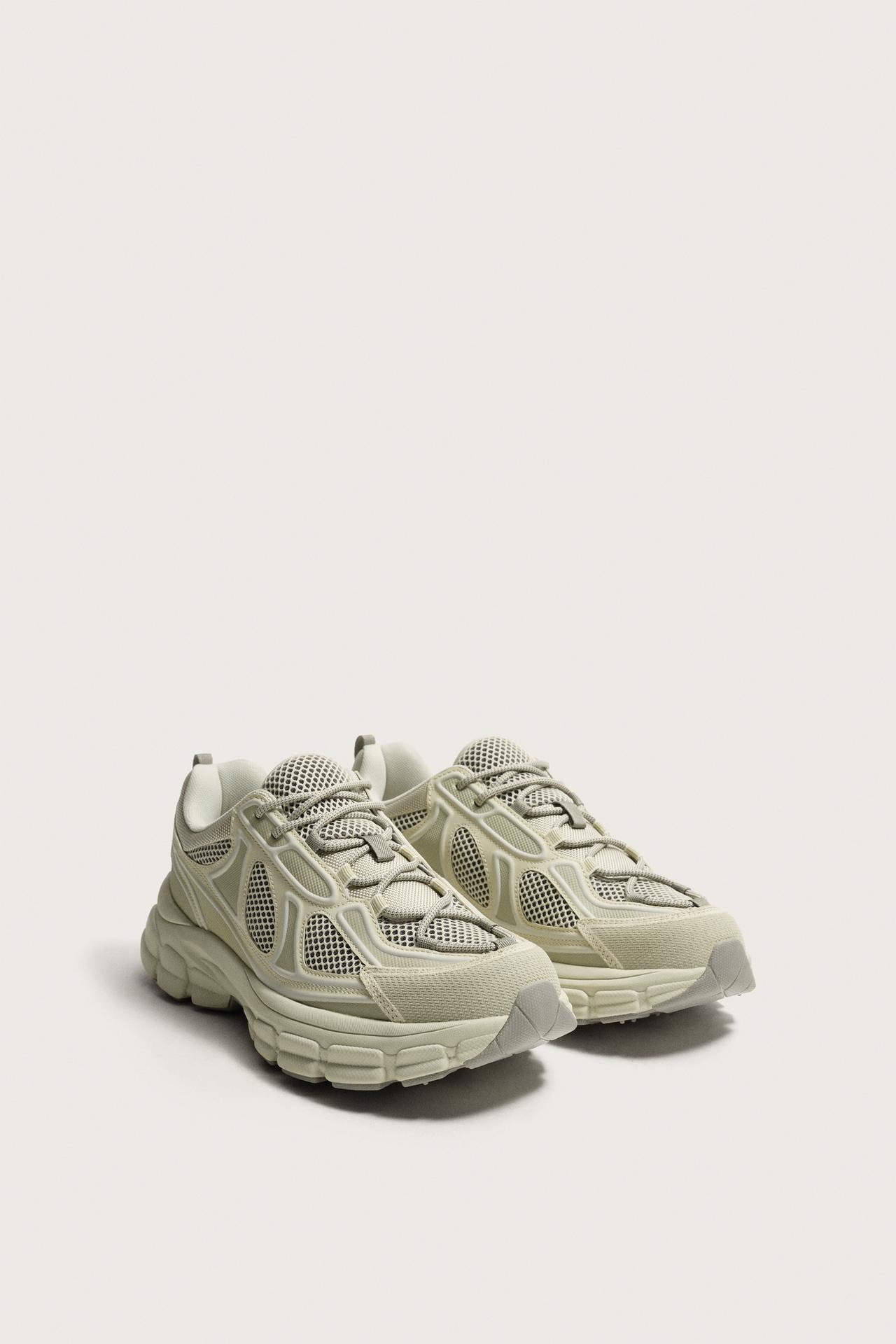 CHUNKY SOLE SNEAKERS — White