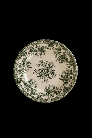 FLACHER TELLER AUS STEINGUT MIT BLUMENMOTIVEN - Dunkles Olivengrün von Zara - Bild 0