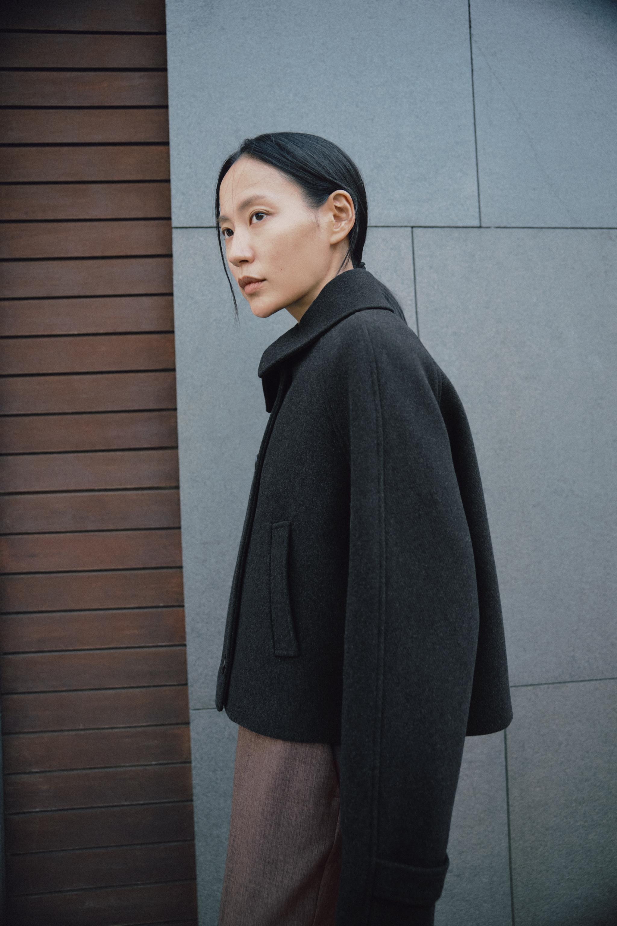 ZW COLLECTION ウールショートコート - エクリュ | ZARA Japan