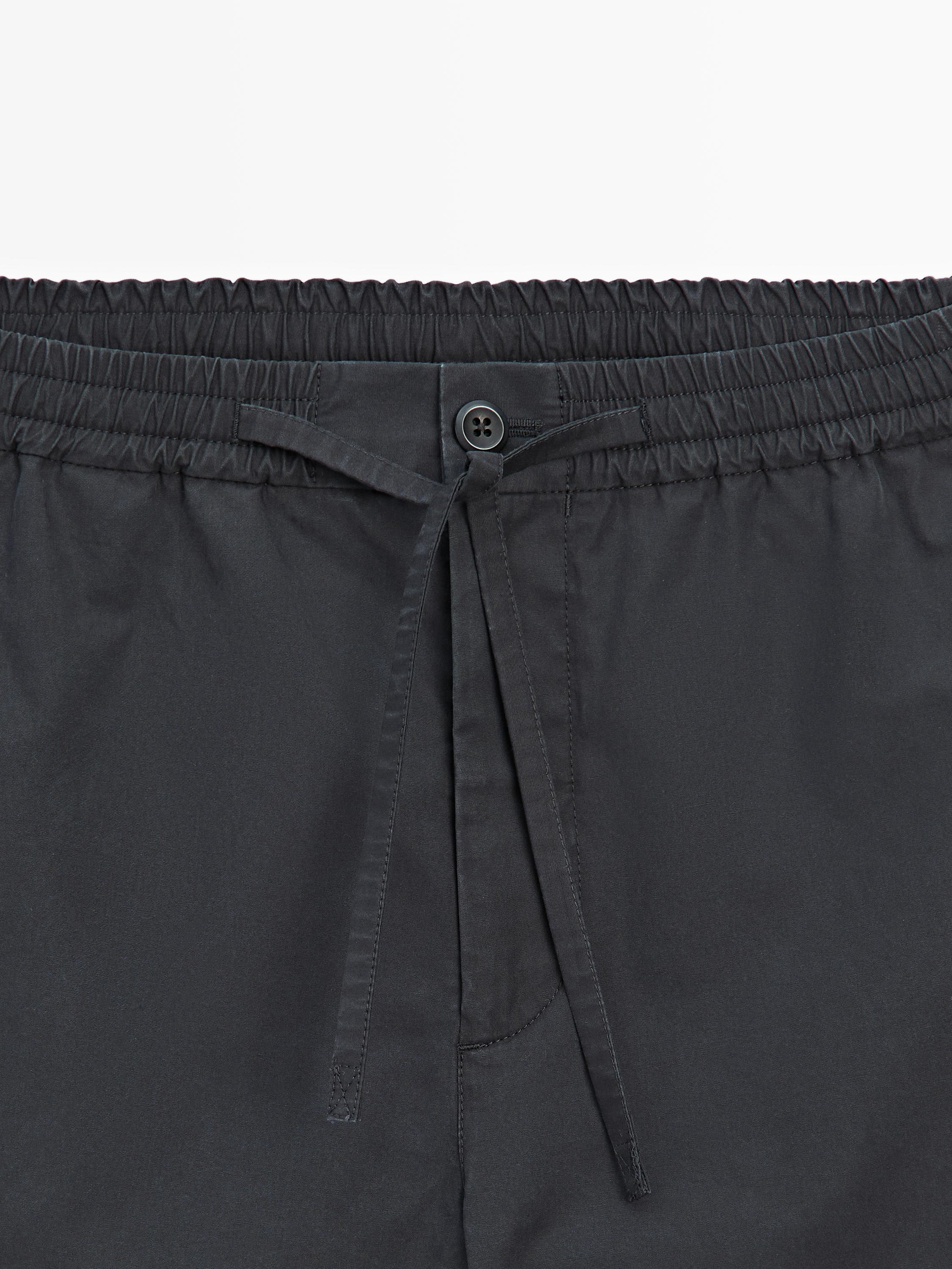 100% cotton jogger fit Bermuda shorts