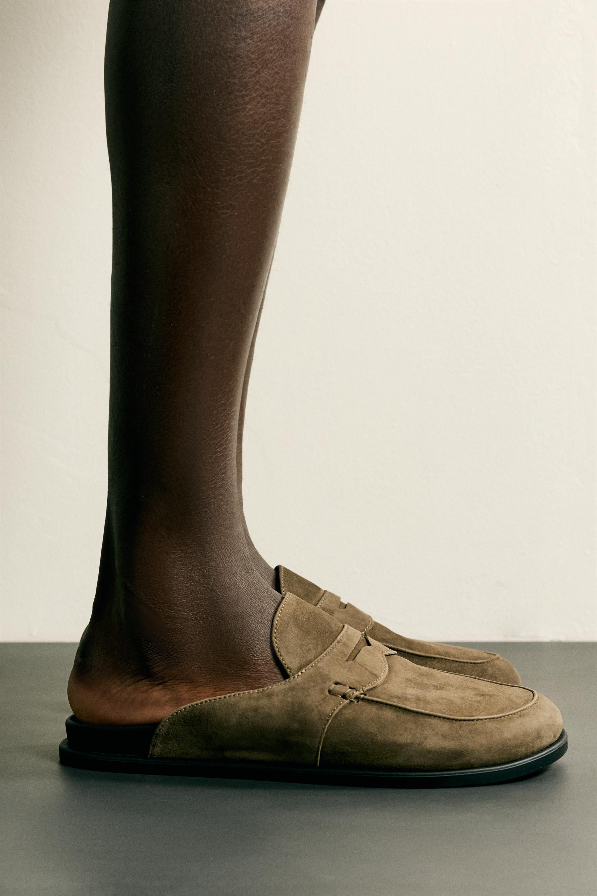 SPLIT LEATHER CLOGS