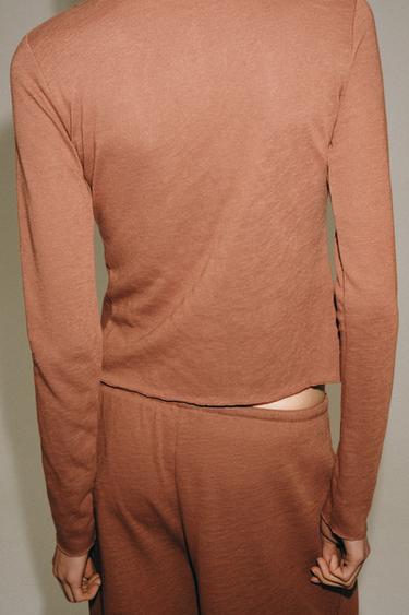 RUSTIC BUTTON-UP T-SHIRT — Dark russet 2