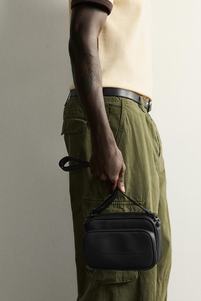 ラバーフィニッシュ クロスボディバッグ - ブラック | ZARA Japan / 日本