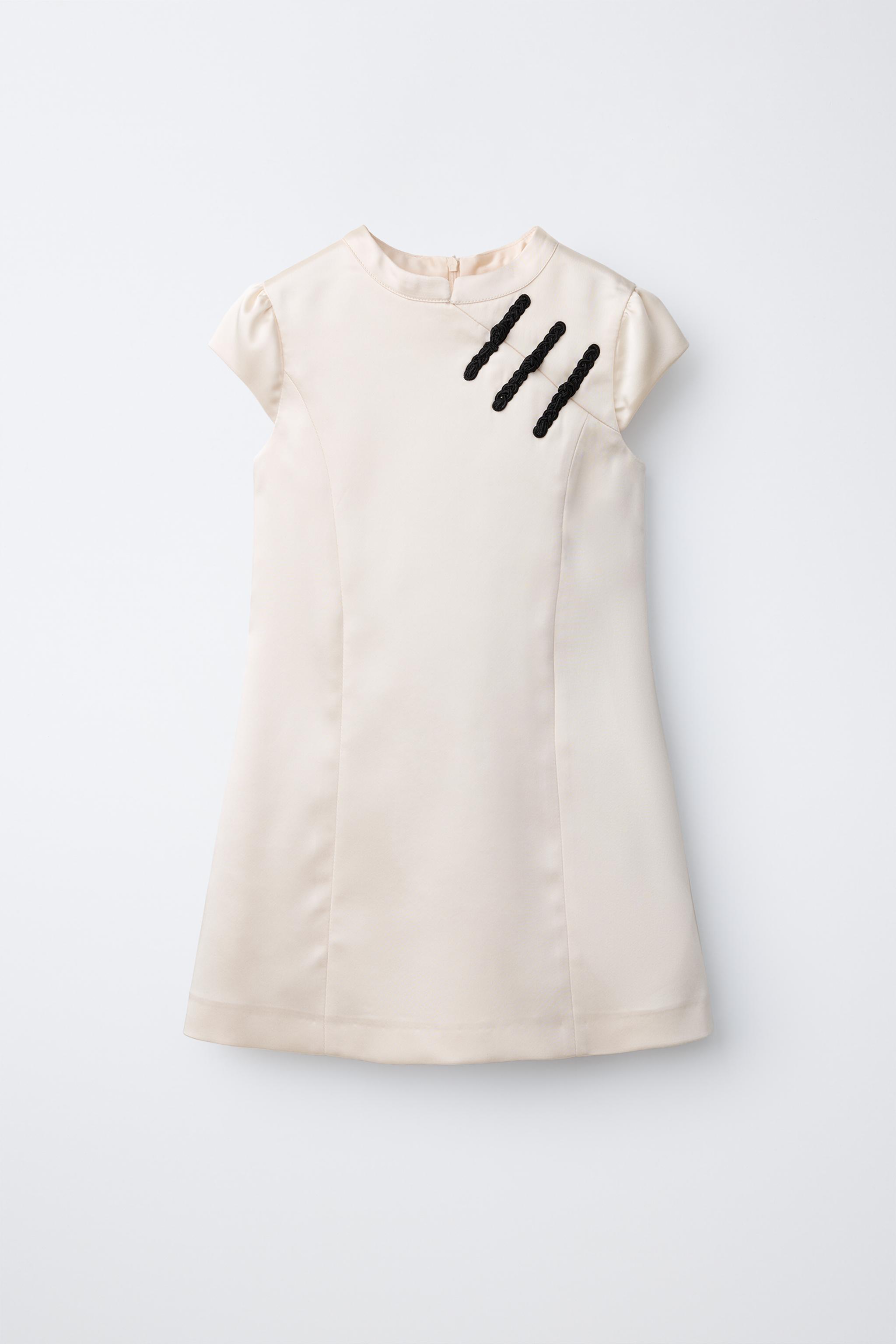 SATIN DRESS WITH FROG FASTENING