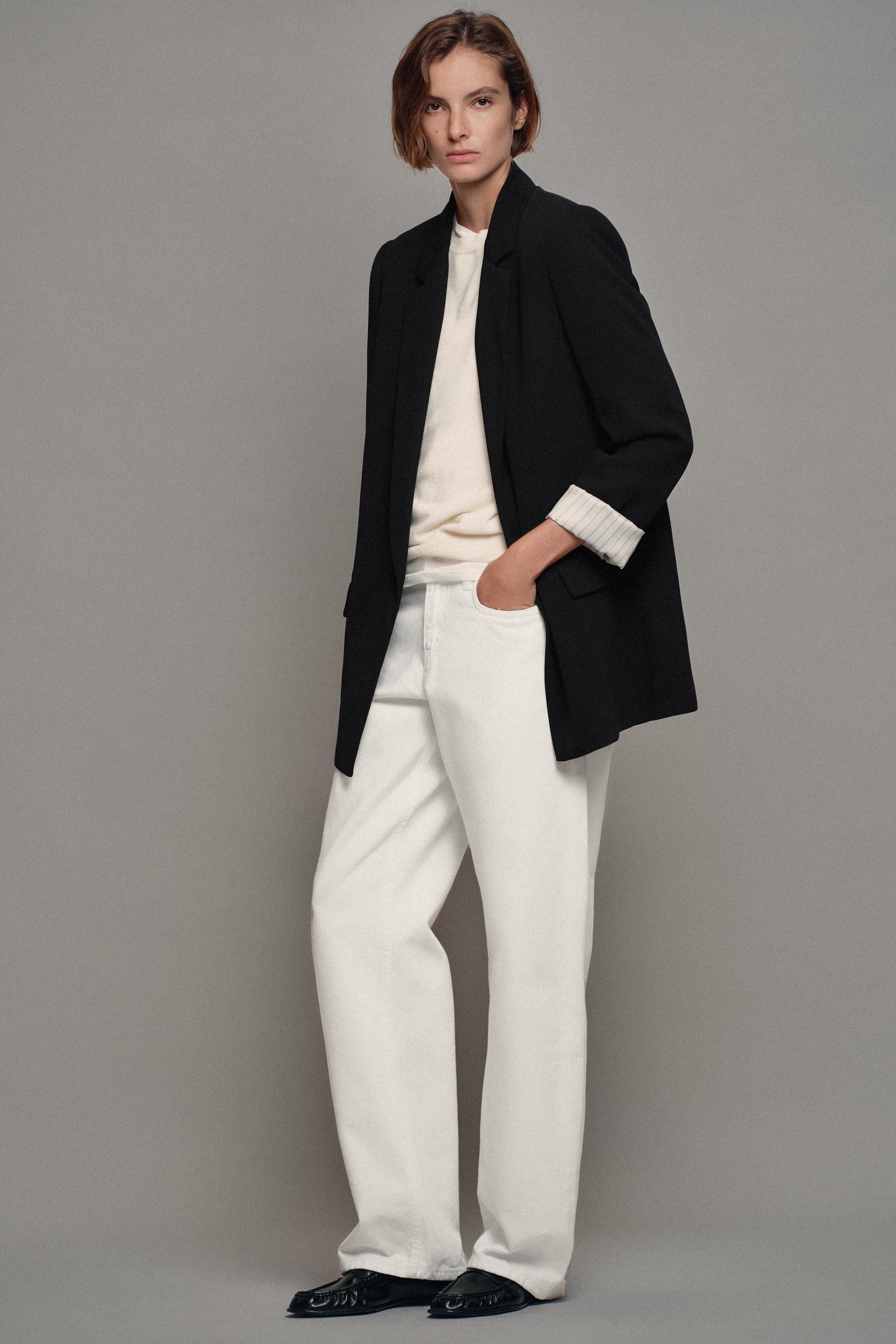 BLAZER WITH SHOULDER PADS AND PRINTED CUFFS