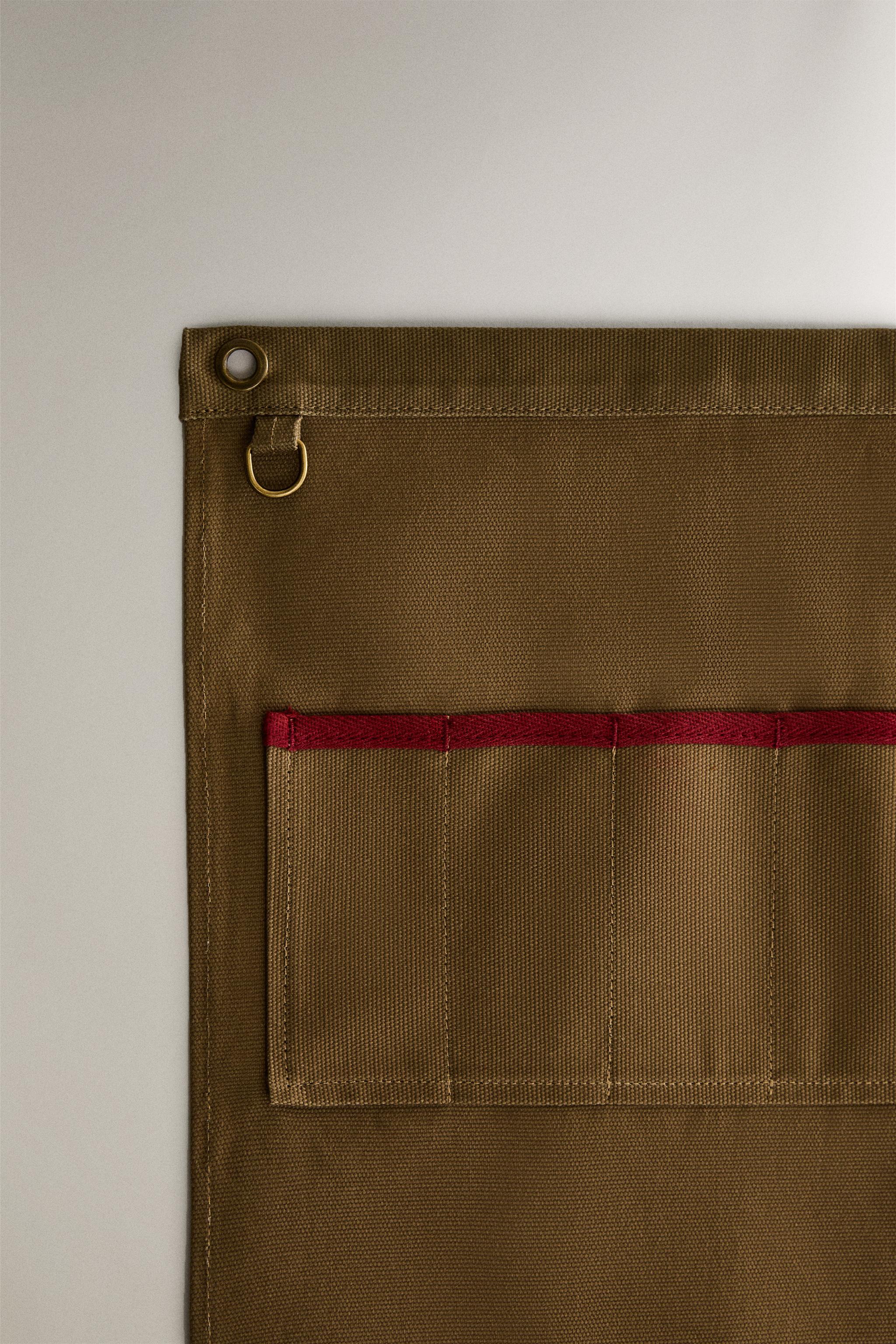 WALL ORGANIZER FOR CARPENTRY