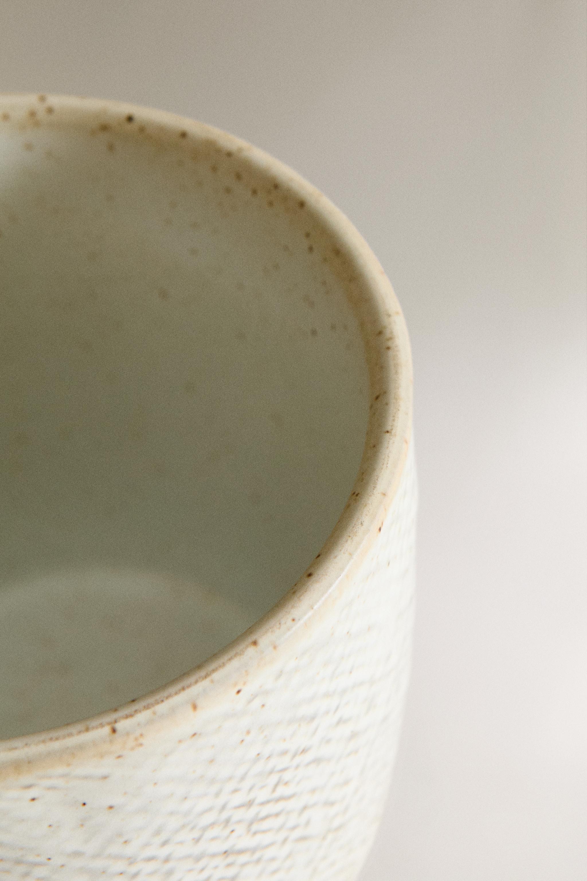 MUG RELIEF