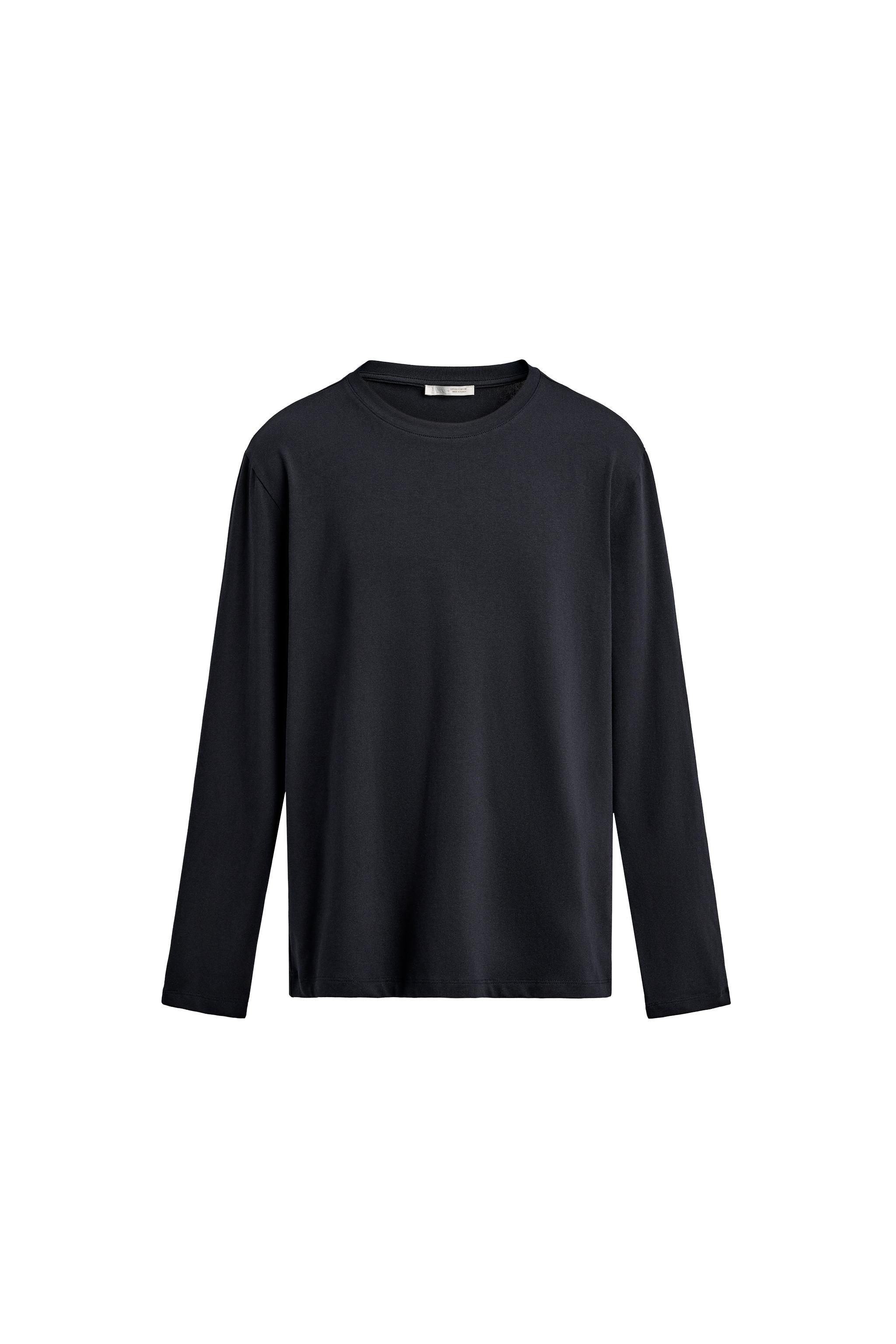 BASIC SLIM FIT T-SHIRT