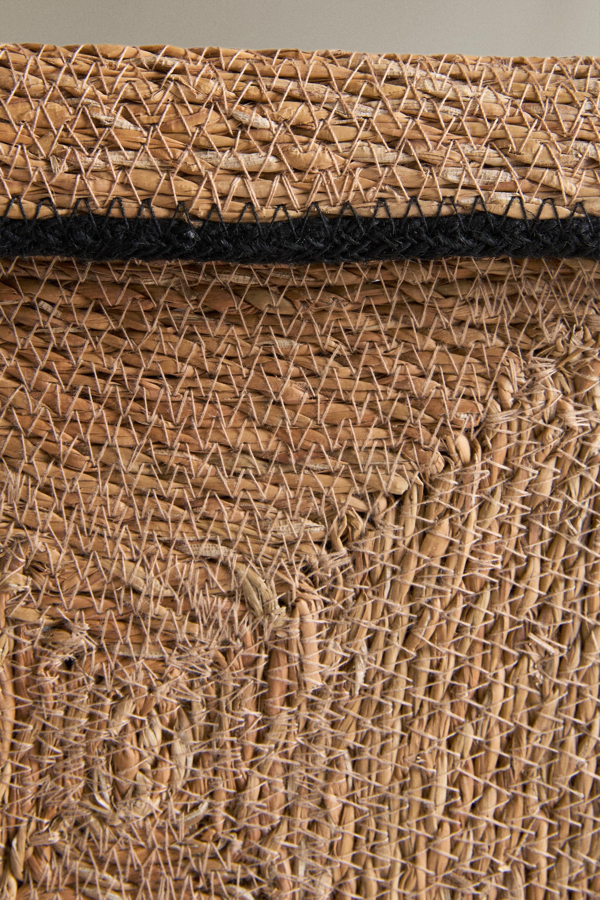 SQUARE BASKET