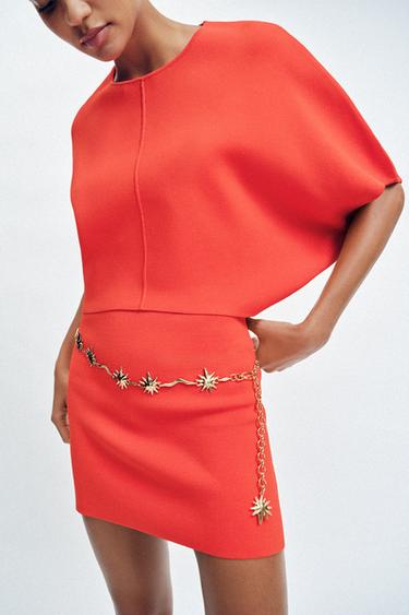 FALDA MINI PUNTO - Coral rojo de Zara