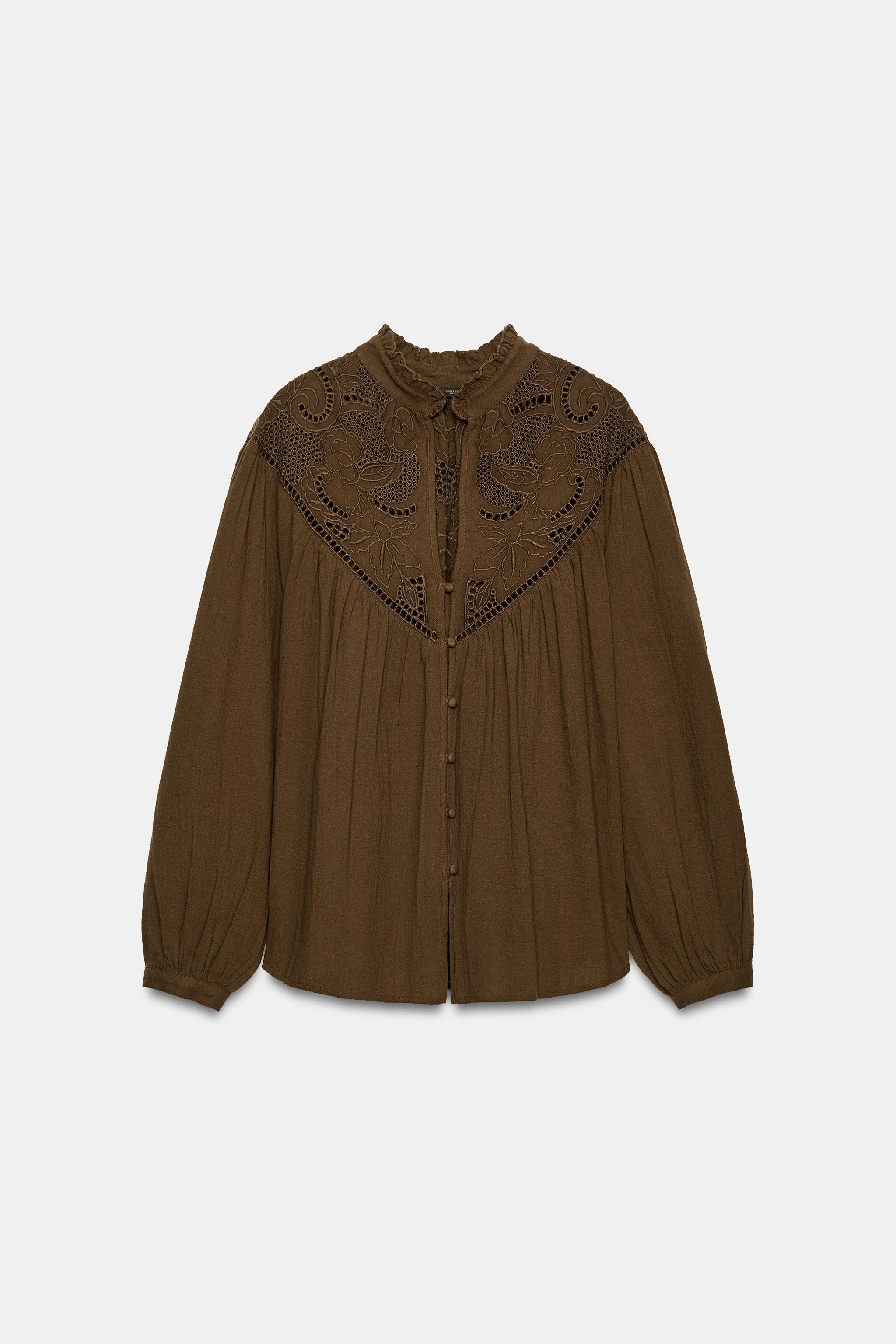 EYELET EMBROIDERY BLOUSE