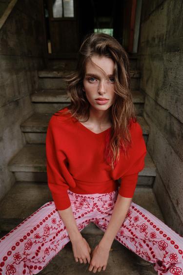 PULL EN MAILLE À MANCHES BALLON - Rouge vif de Zara - Image 4