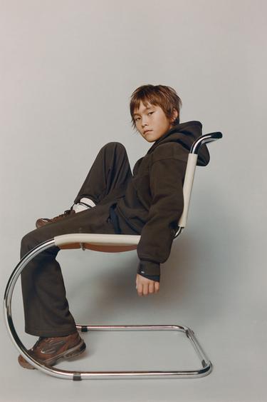 フード付きスウェットシャツ＆ワイドレッグパンツ刺繍セットブラウンZaraのフード付きスウェットシャツ＆ワイドレッグパンツ刺繍セット - ブラウン 