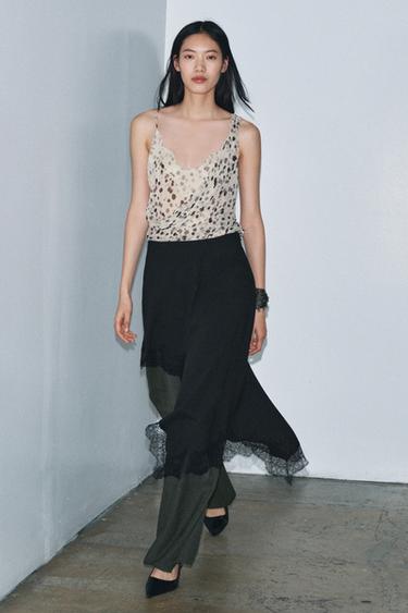 تنورة دانتيل غير متماثلة ZW COLLECTION - أسود by Zara