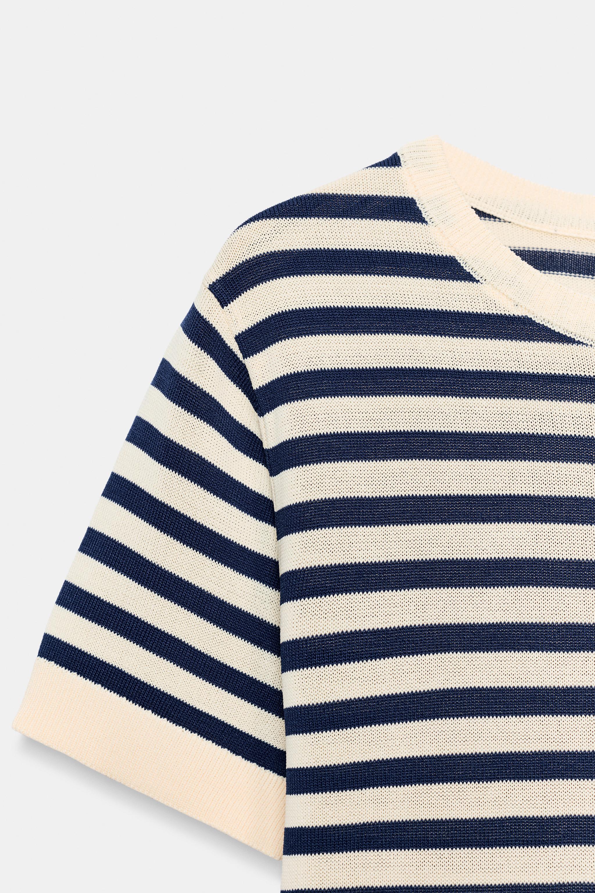 STRIPED KNIT TOP