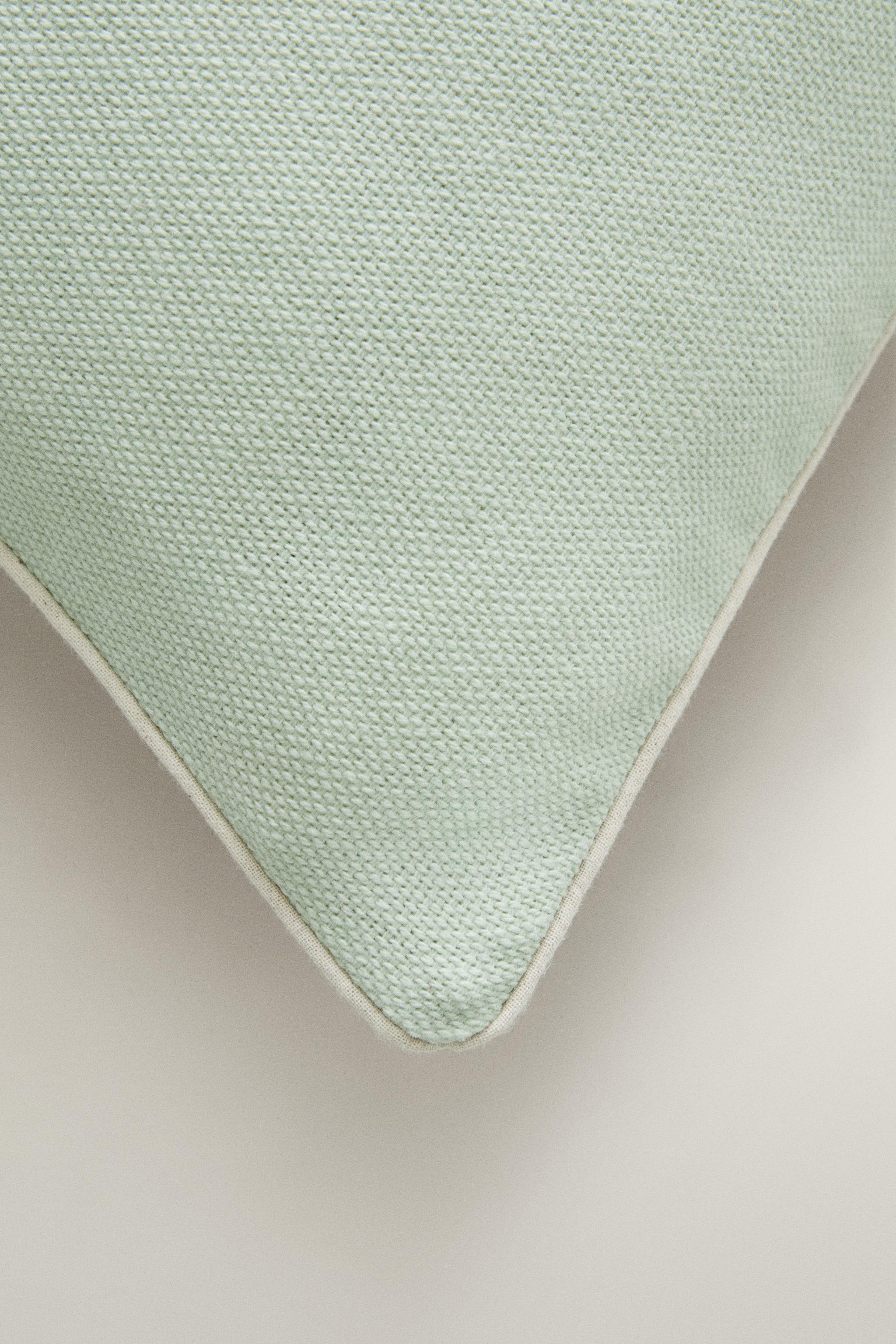 PIPING THROW PILLOW COVER — Green