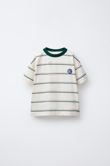 CAMISETA RAYAS PARCHE - Raya verde de Zara